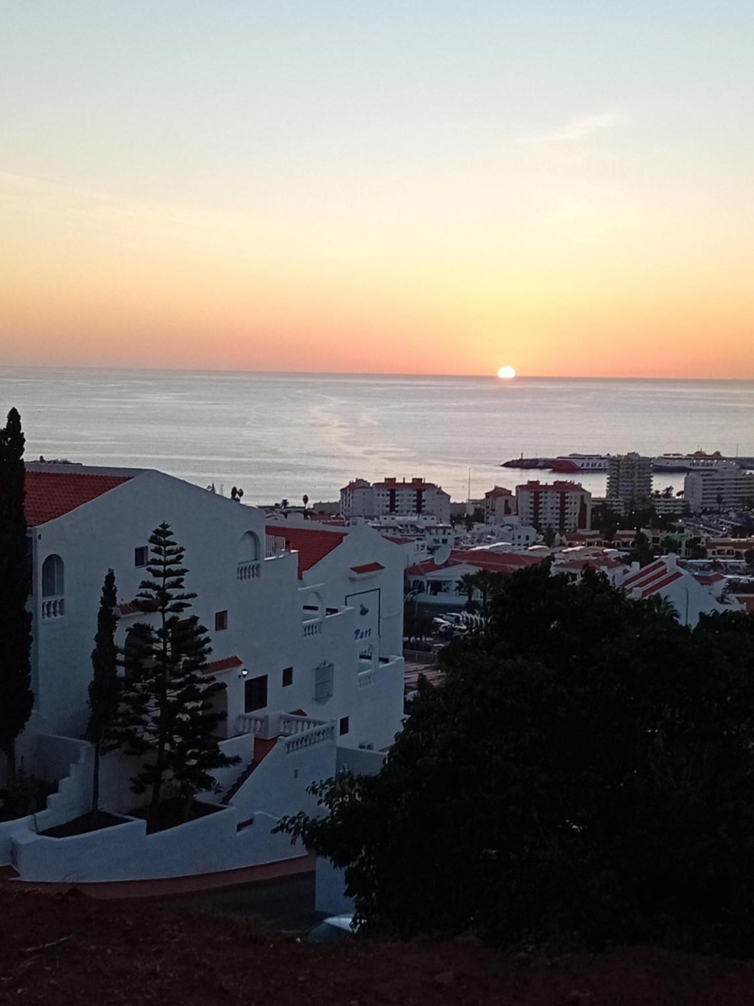 Ocean Dreams Suite Los Cristianos Hill Heated Pool Ngoại thất bức ảnh